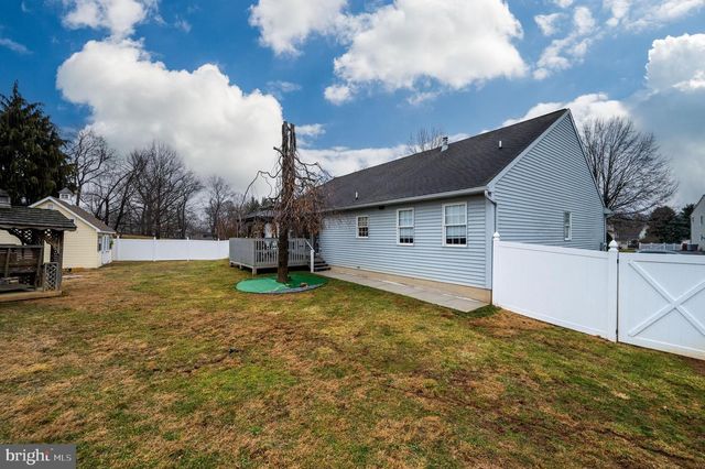 4143 HILL TERRACE DR, Reading, PA 19608