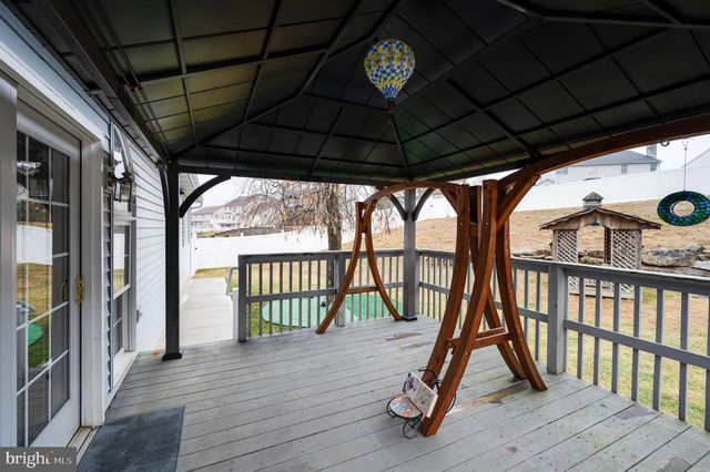 4143 HILL TERRACE DR, Reading, PA 19608