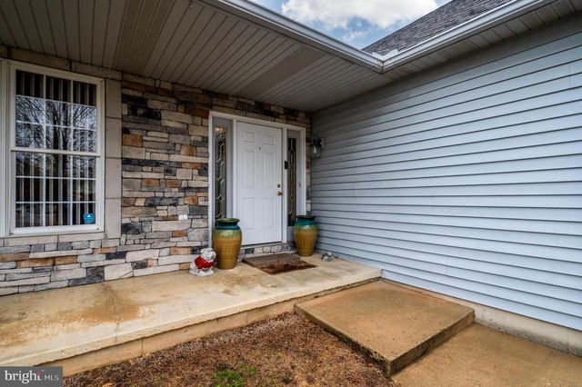 4143 HILL TERRACE DR, Reading, PA 19608