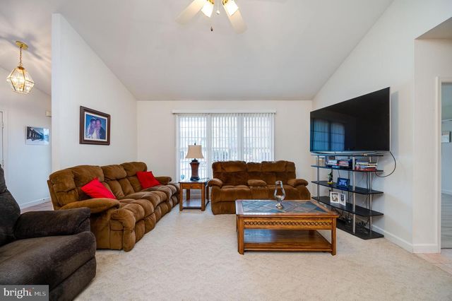 4143 HILL TERRACE DR, Reading, PA 19608