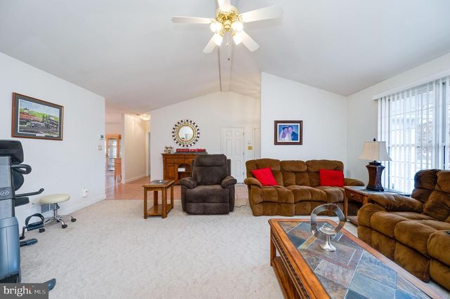 4143 HILL TERRACE DR, Reading, PA 19608