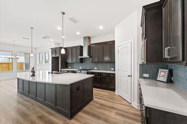 5702 Diamond Dust Dr, Richmond, TX 77469