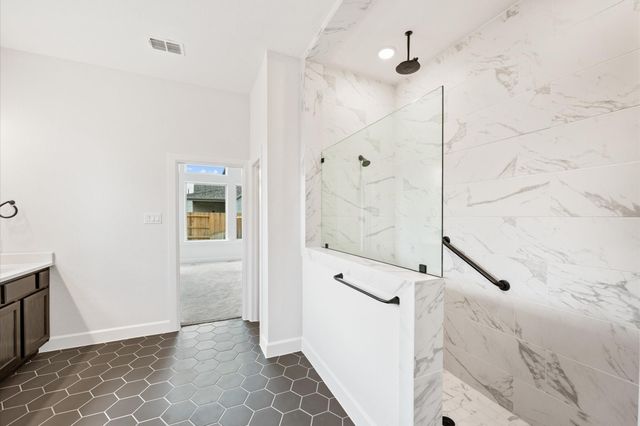 5702 Diamond Dust Dr, Richmond, TX 77469