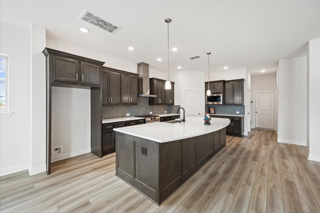 5702 Diamond Dust Dr, Richmond, TX 77469