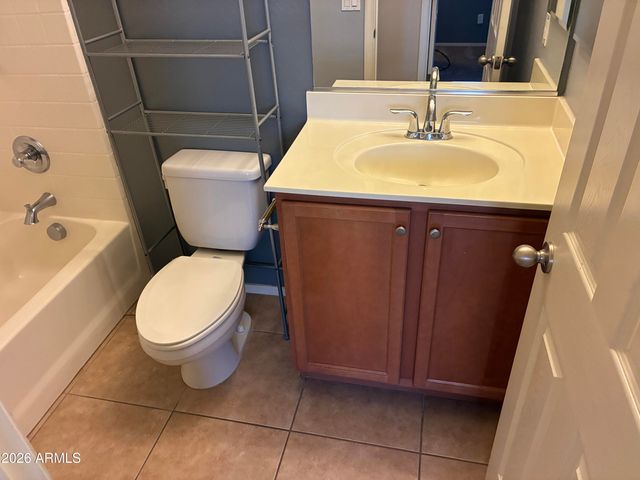 8011 S 70TH Drive, Laveen, AZ 85339