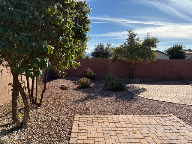8011 S 70TH Drive, Laveen, AZ 85339