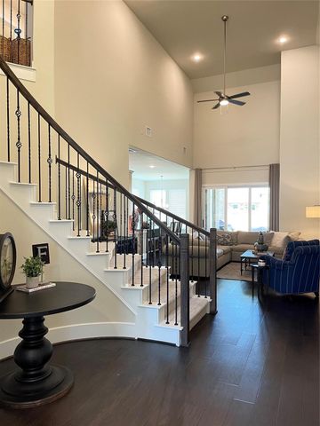 22 Clearview Terrace Place, Tomball, TX 77375