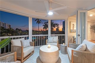400 Park Shore DR 304, Naples, FL 34103