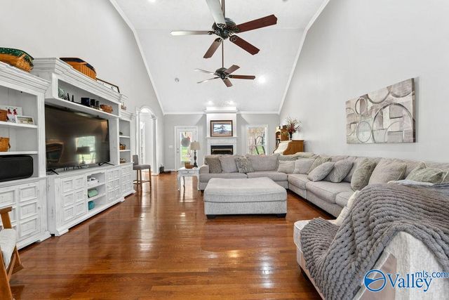 172 Basher Drive, Gadsden, AL 35904