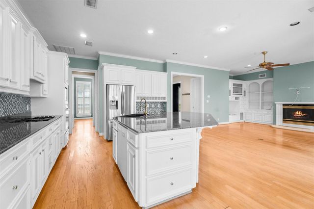 14210 Reissen Lane, Houston, TX 77069