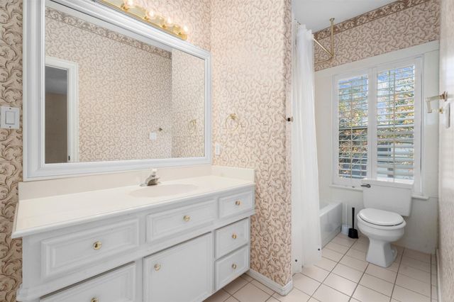 14210 Reissen Lane, Houston, TX 77069