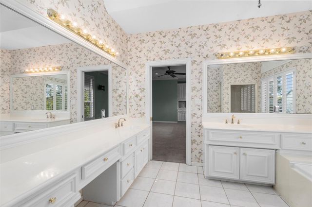 14210 Reissen Lane, Houston, TX 77069