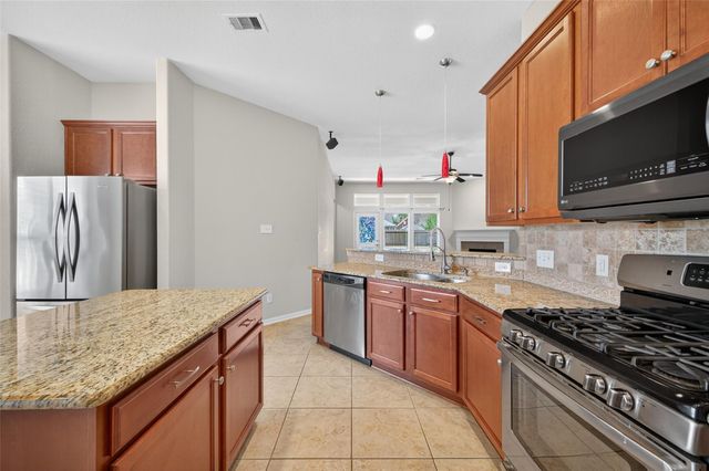 7031 Kendall Lake Court, Richmond, TX 77407