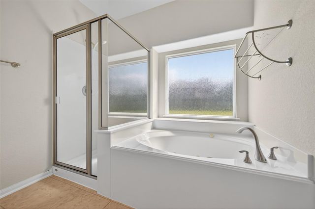 7031 Kendall Lake Court, Richmond, TX 77407