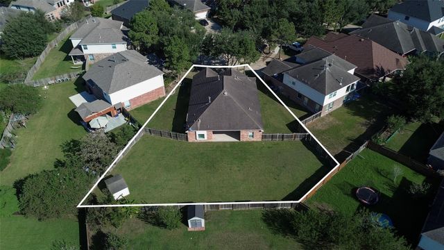 7031 Kendall Lake Court, Richmond, TX 77407