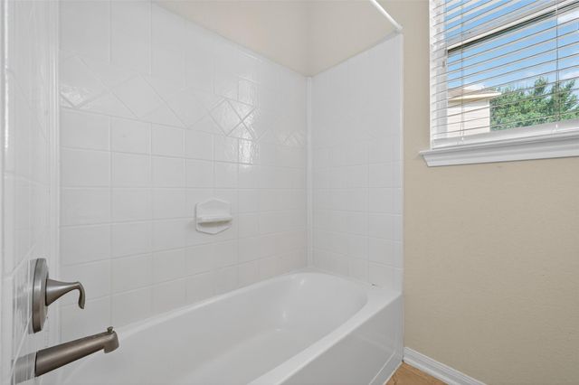 7031 Kendall Lake Court, Richmond, TX 77407