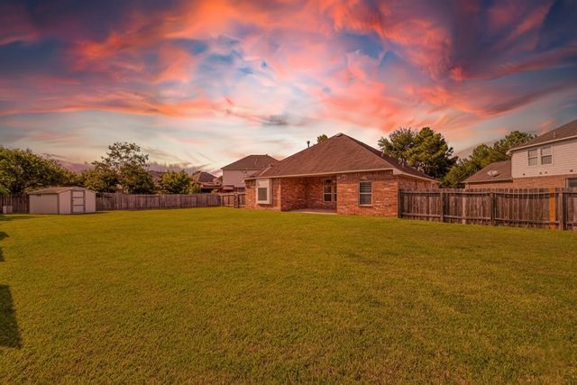 7031 Kendall Lake Court, Richmond, TX 77407