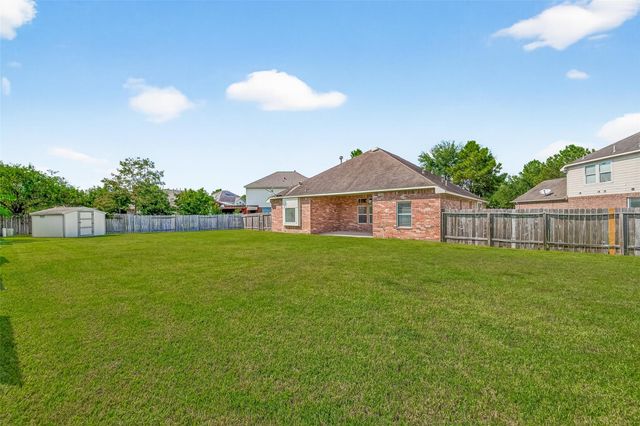 7031 Kendall Lake Court, Richmond, TX 77407