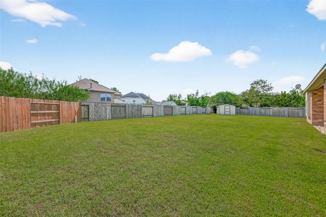 7031 Kendall Lake Court, Richmond, TX 77407