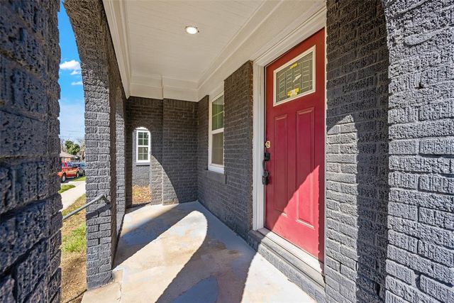 1301 N McKinley Avenue, Oklahoma City, OK 73106