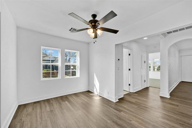 1301 N McKinley Avenue, Oklahoma City, OK 73106