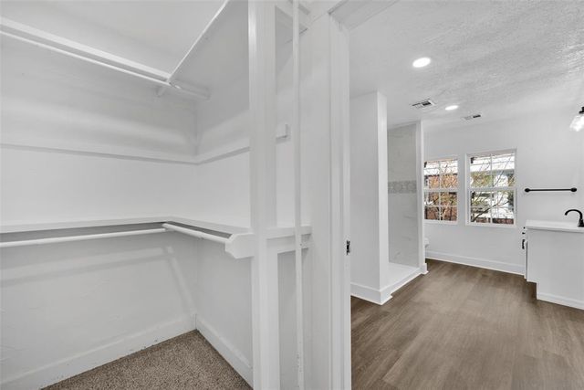 1301 N McKinley Avenue, Oklahoma City, OK 73106
