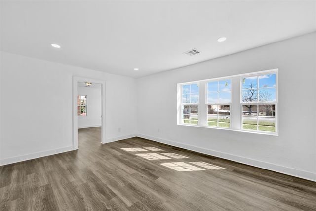 1301 N McKinley Avenue, Oklahoma City, OK 73106