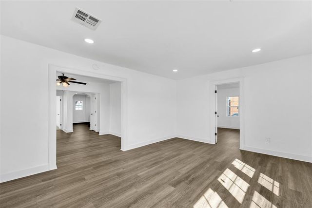1301 N McKinley Avenue, Oklahoma City, OK 73106