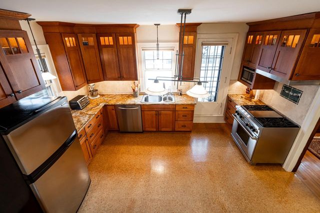 838 N 64th STREET, Wauwatosa, WI 53213