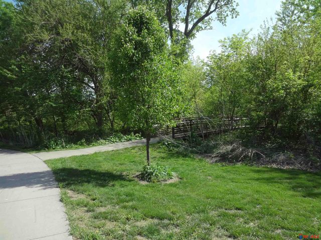 17012 Emiline Street, Omaha, NE 68136