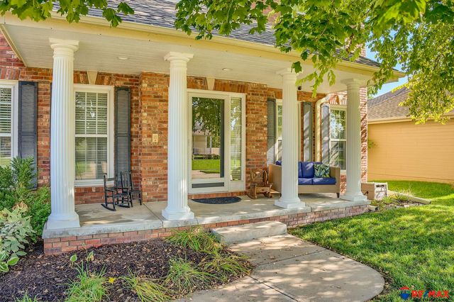17012 Emiline Street, Omaha, NE 68136