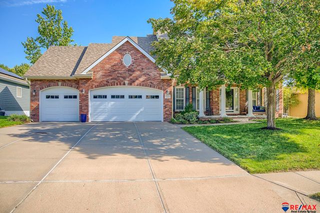 17012 Emiline Street, Omaha, NE 68136
