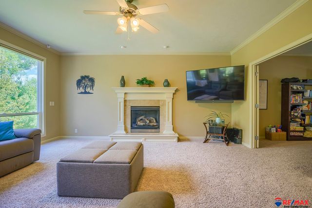 17012 Emiline Street, Omaha, NE 68136