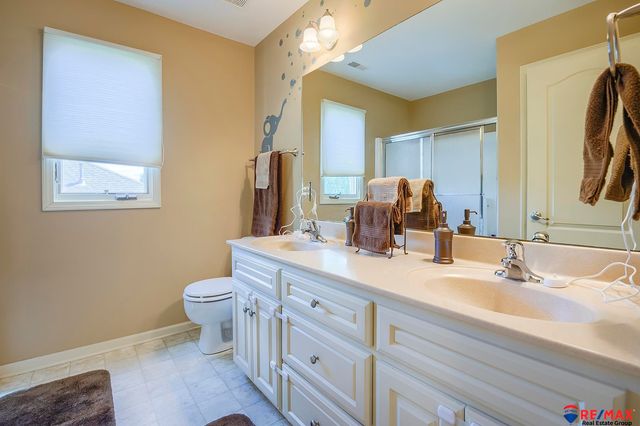 17012 Emiline Street, Omaha, NE 68136