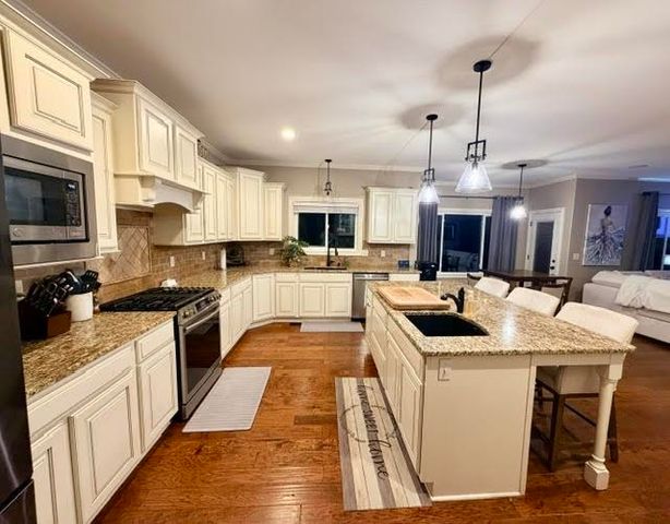 214 N Kennedy St, Wichita, KS 67235