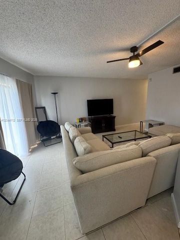 1967 S Ocean Blvd 315-C, Lauderdale By The Sea, FL 33062