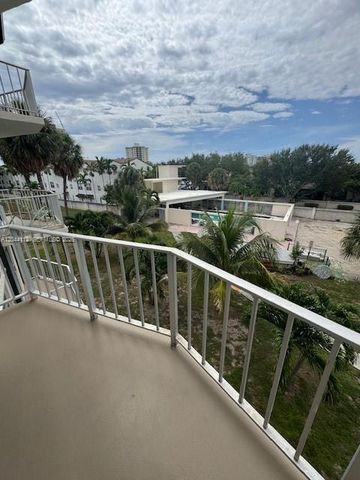 1967 S Ocean Blvd 315-C, Lauderdale By The Sea, FL 33062