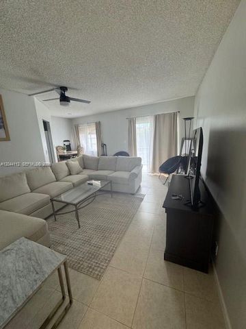 1967 S Ocean Blvd 315-C, Lauderdale By The Sea, FL 33062