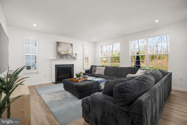 3608 PLUMAGE CT, Woodbridge, VA 22193