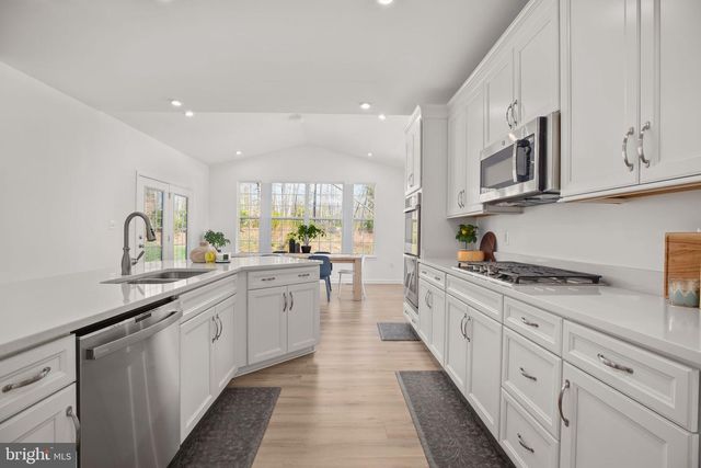 3608 PLUMAGE CT, Woodbridge, VA 22193