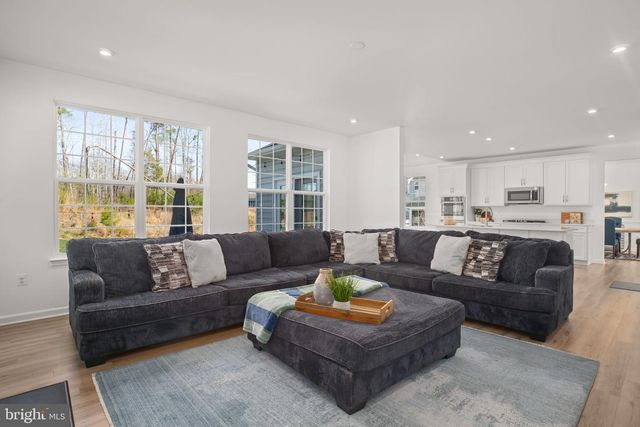 3608 PLUMAGE CT, Woodbridge, VA 22193