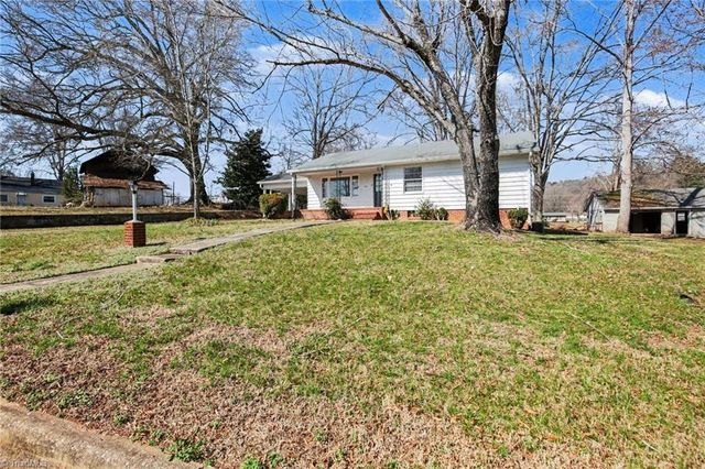 106 11th Avenue, Mayodan, NC 27027