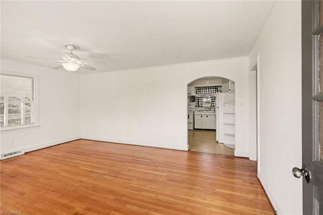 106 11th Avenue, Mayodan, NC 27027