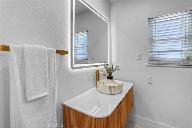 3637 Virginia Road, Los Angeles, CA 90016