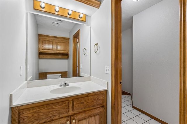 10537 Peacock Circle, Oklahoma City, OK 73130