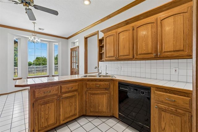 10537 Peacock Circle, Oklahoma City, OK 73130