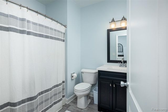 11274 Oakwood Drive, Jerome, MI 49249