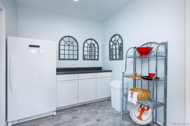 11274 Oakwood Drive, Jerome, MI 49249
