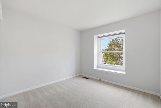 9713 WATERLINE DR, Burke, VA 22015