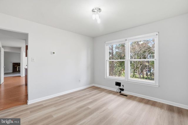 9713 WATERLINE DR, Burke, VA 22015